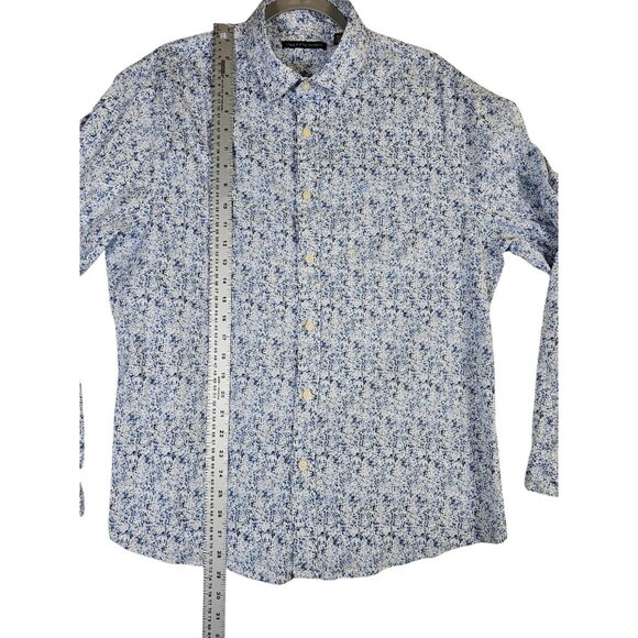 Saks Fifth Avenue XL Long Sleeve Button Down Shirt Abstract White & Blue Pattern - Picture 3 of 8